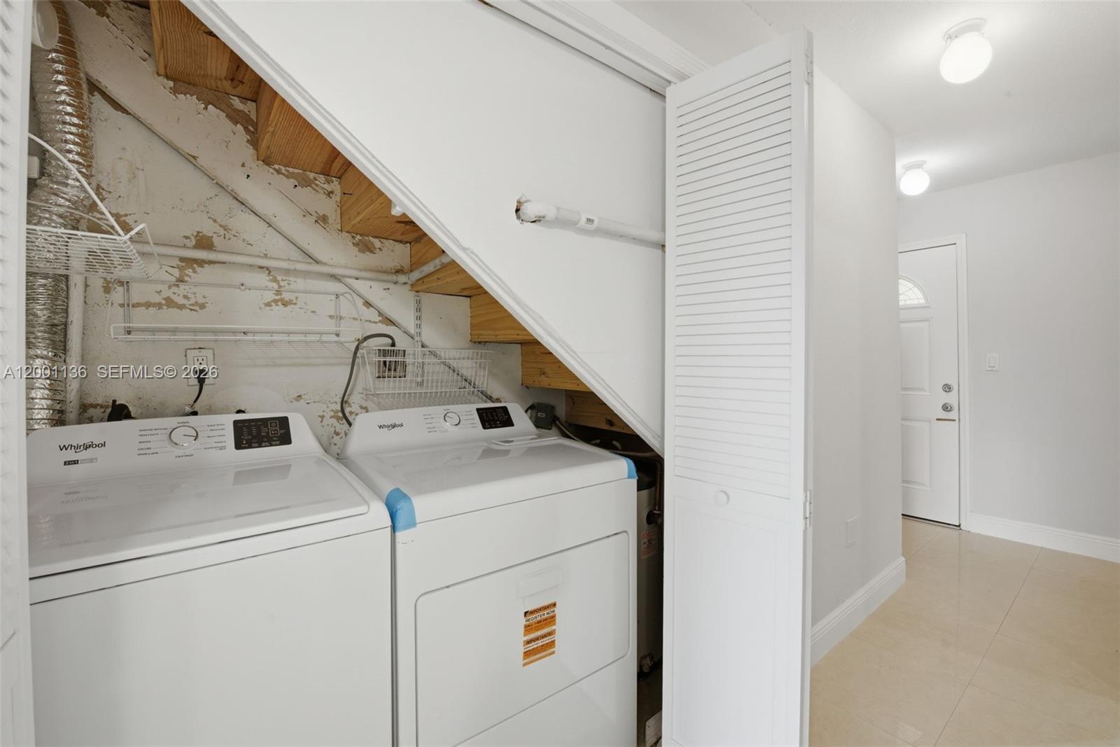 LAGUNA CLUB WEST CONDO BL - Residential Lease