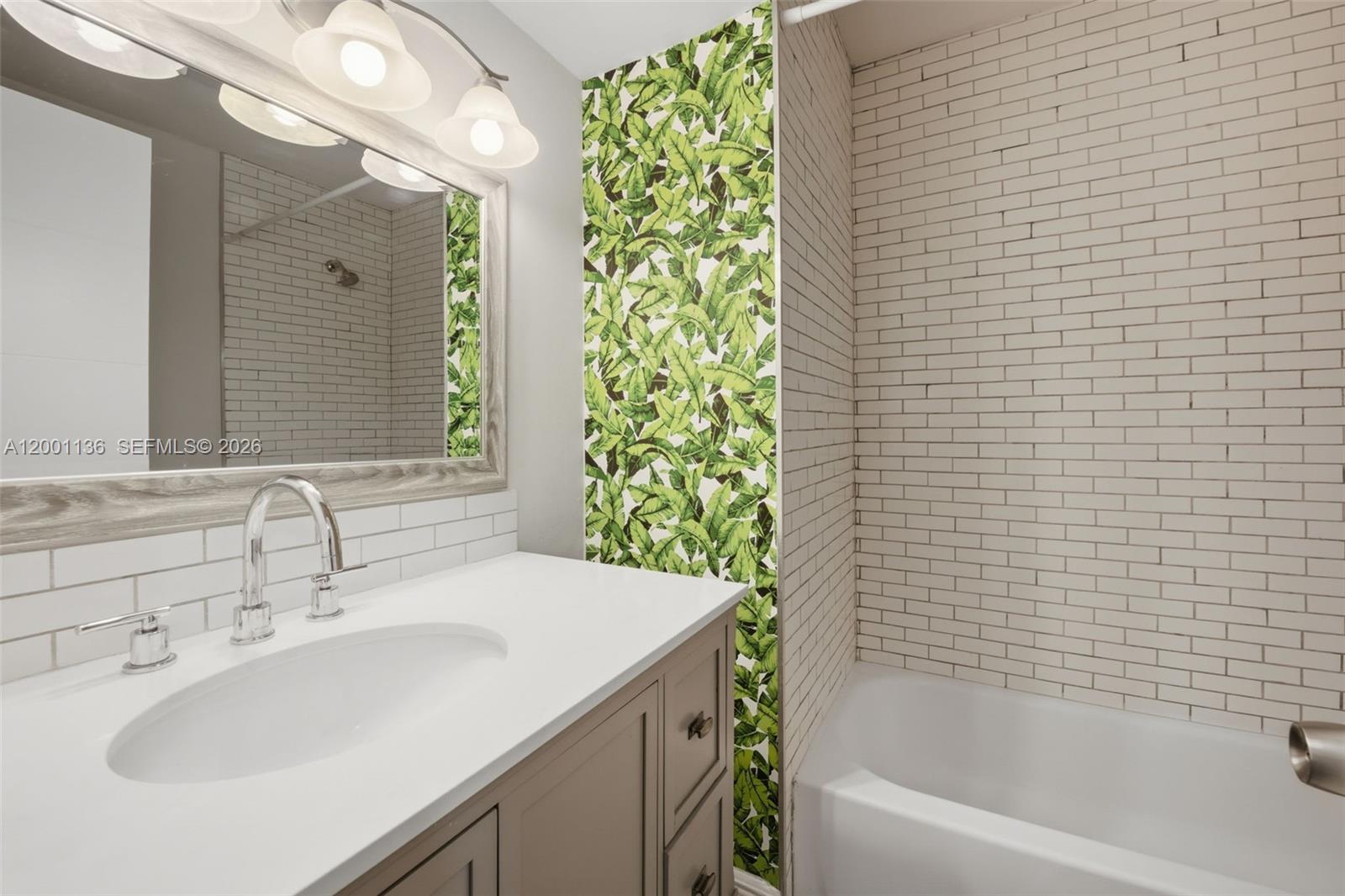 LAGUNA CLUB WEST CONDO BL - Residential Lease