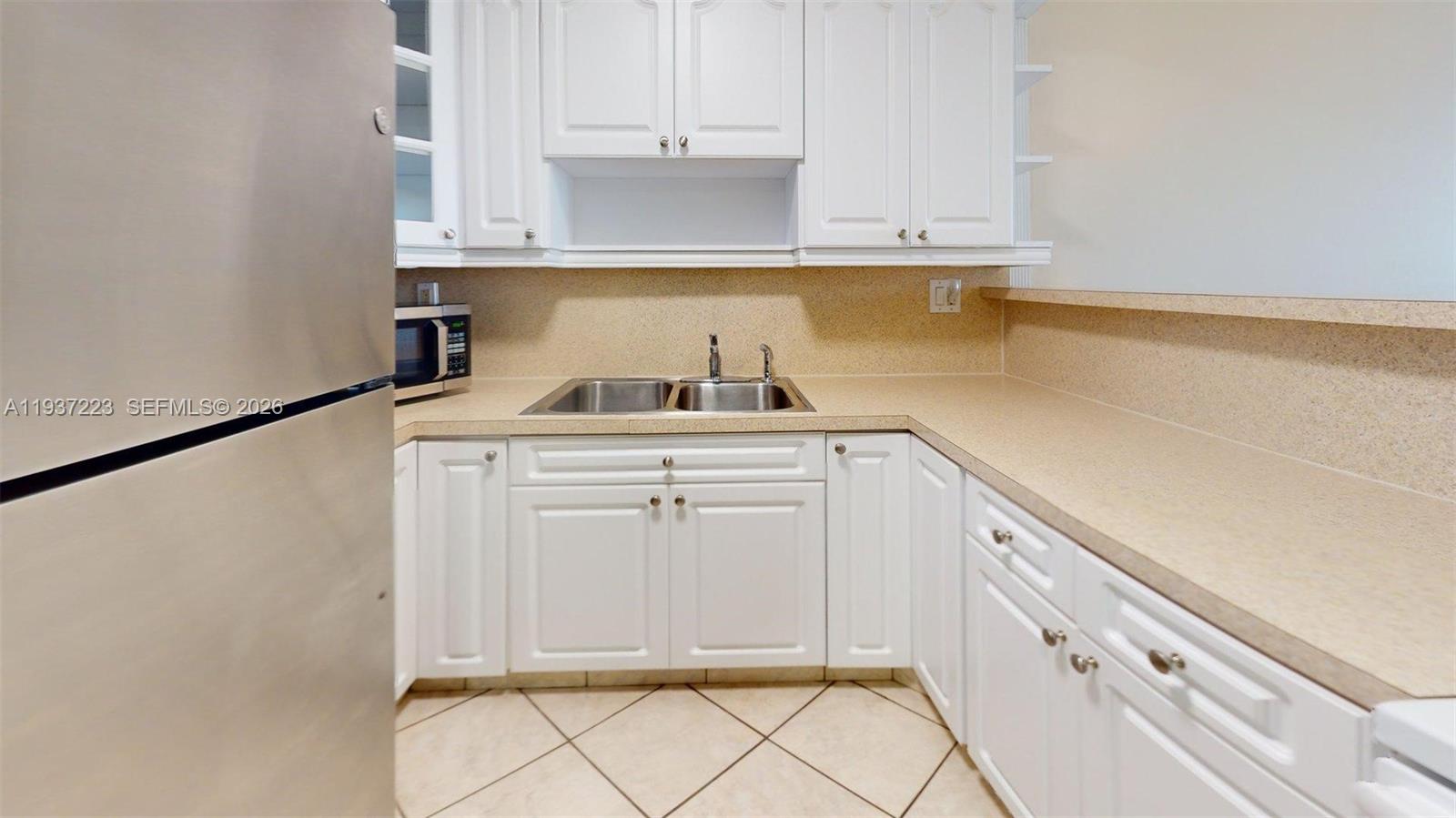 OLYMPUS CONDO - Residential