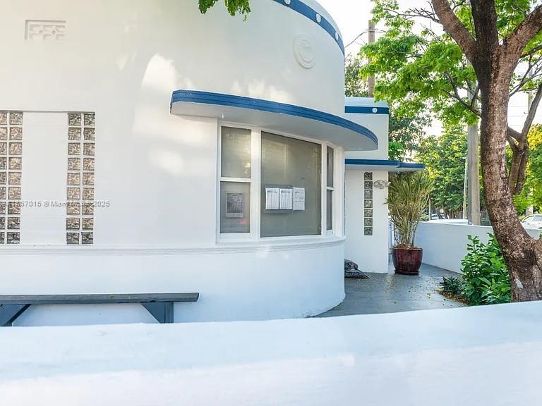 Immaculate 1 bed 1 bath plus den Apartment Home located across the street from the beach and the largest North Beach park, boardwalk, close to many restaurants, cafes and shops. This is a corner Apartment with its own privacy and is completely remodeled. Modern kitchen with stainless steel appliances, white cabinets and granite countertops. Also has washer/dryer. Stylish Apt for any taste. Great for investment or for own private little getaway spot. Currently is rented on a month to month basis for $2900 a month. See broker remarks for more info.