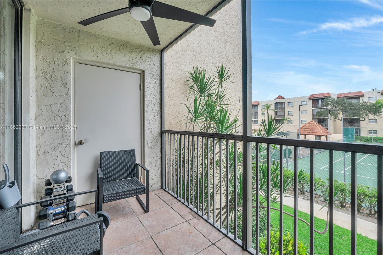 PLANTATION RACQUET CLUB - Residential