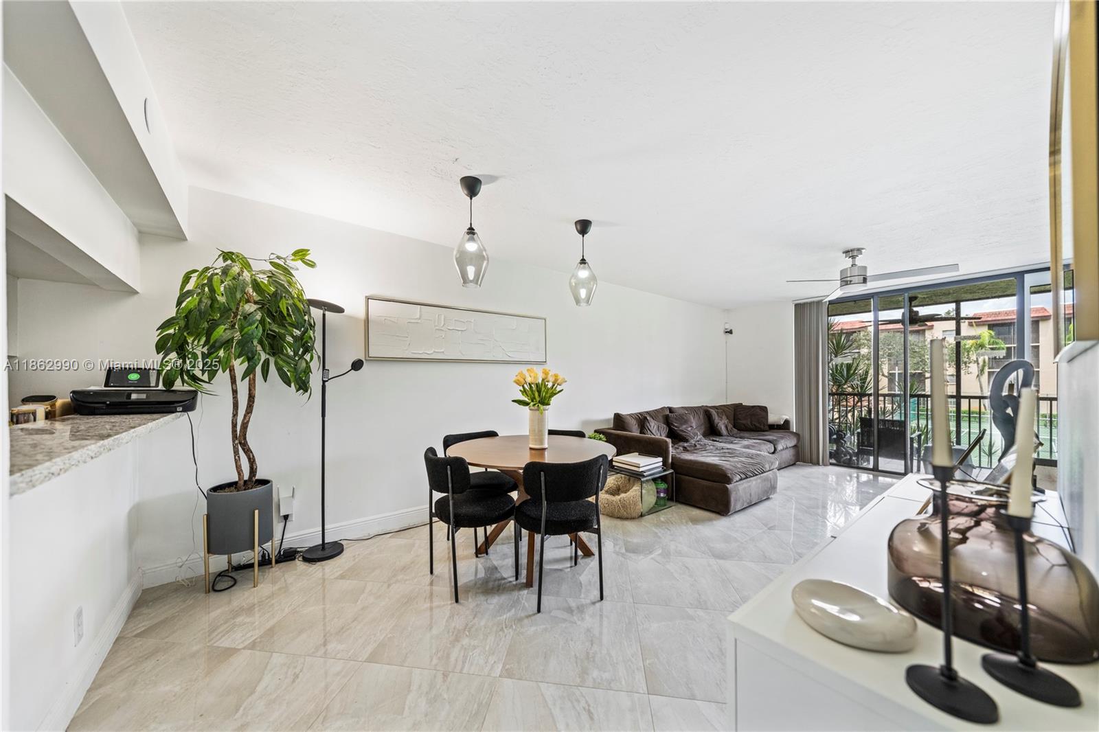 PLANTATION RACQUET CLUB - Residential