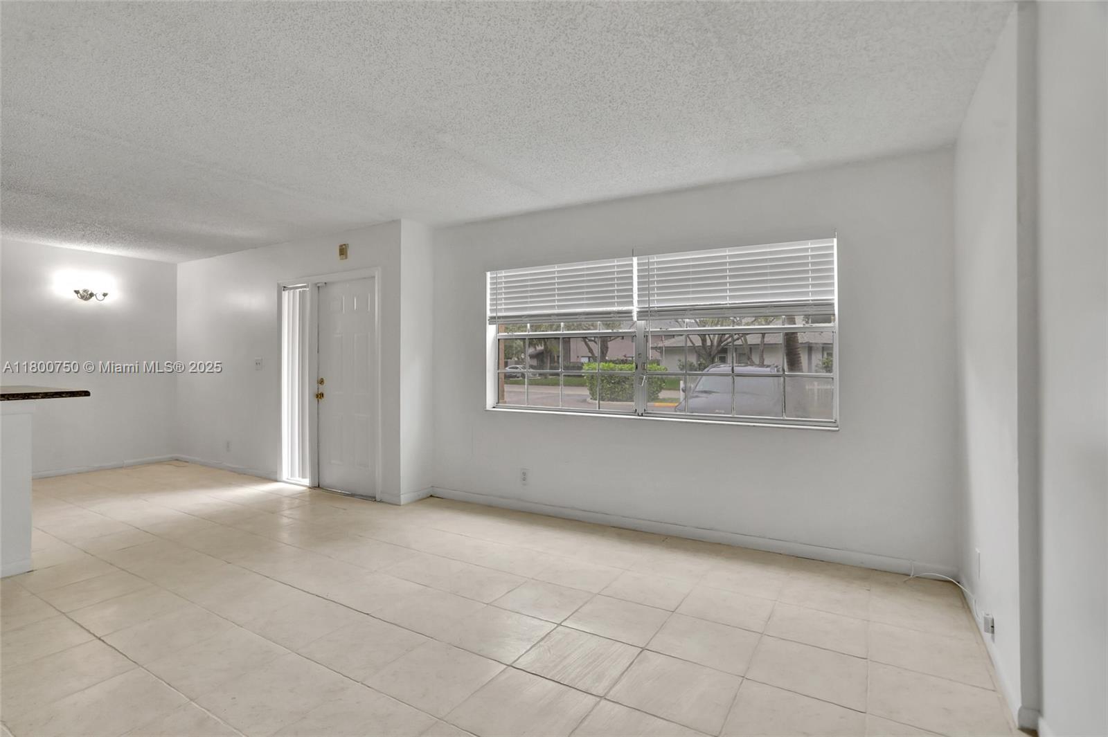 11496 NW 43rd St 11496