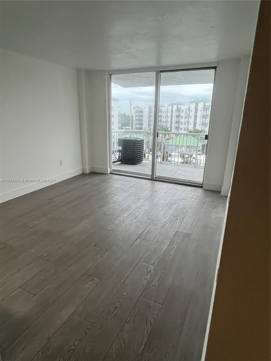 ISLA DEL MAR CONDO - Residential Lease