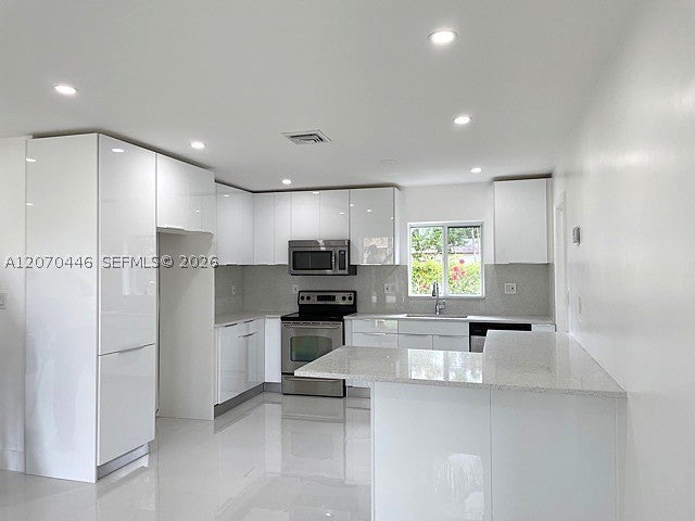 15900 SW 102nd Ave 0