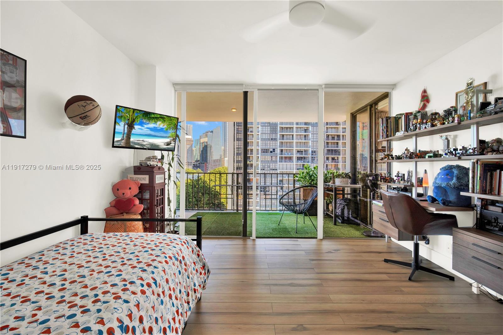 BRICKELL PLACE PHASE II C - Residential