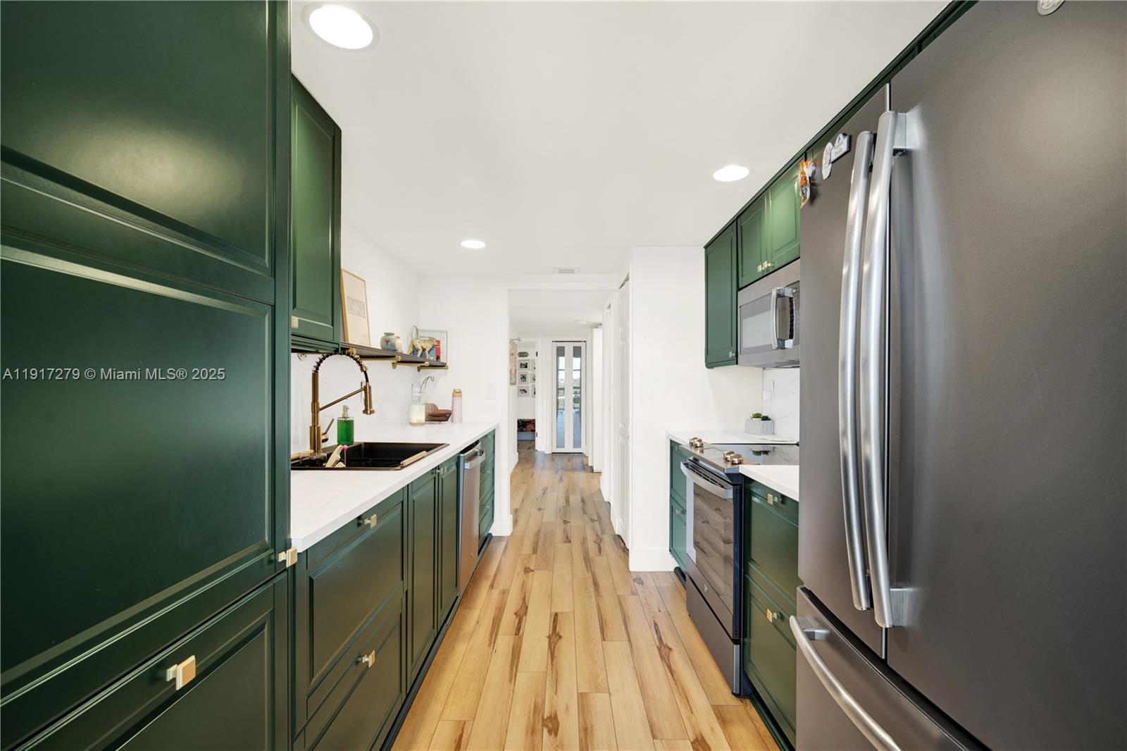 BRICKELL PLACE PHASE II C - Residential