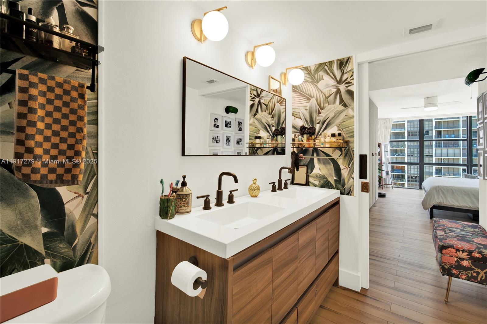 BRICKELL PLACE PHASE II C - Residential