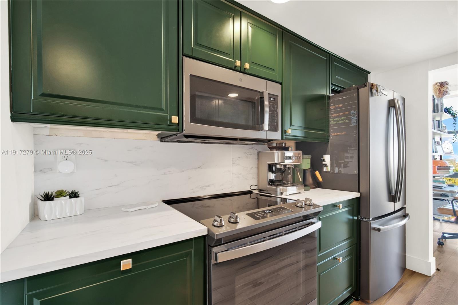 BRICKELL PLACE PHASE II C - Residential