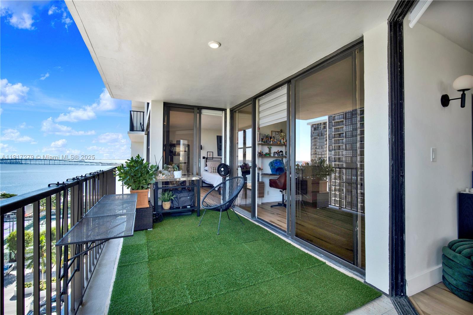 BRICKELL PLACE PHASE II C - Residential