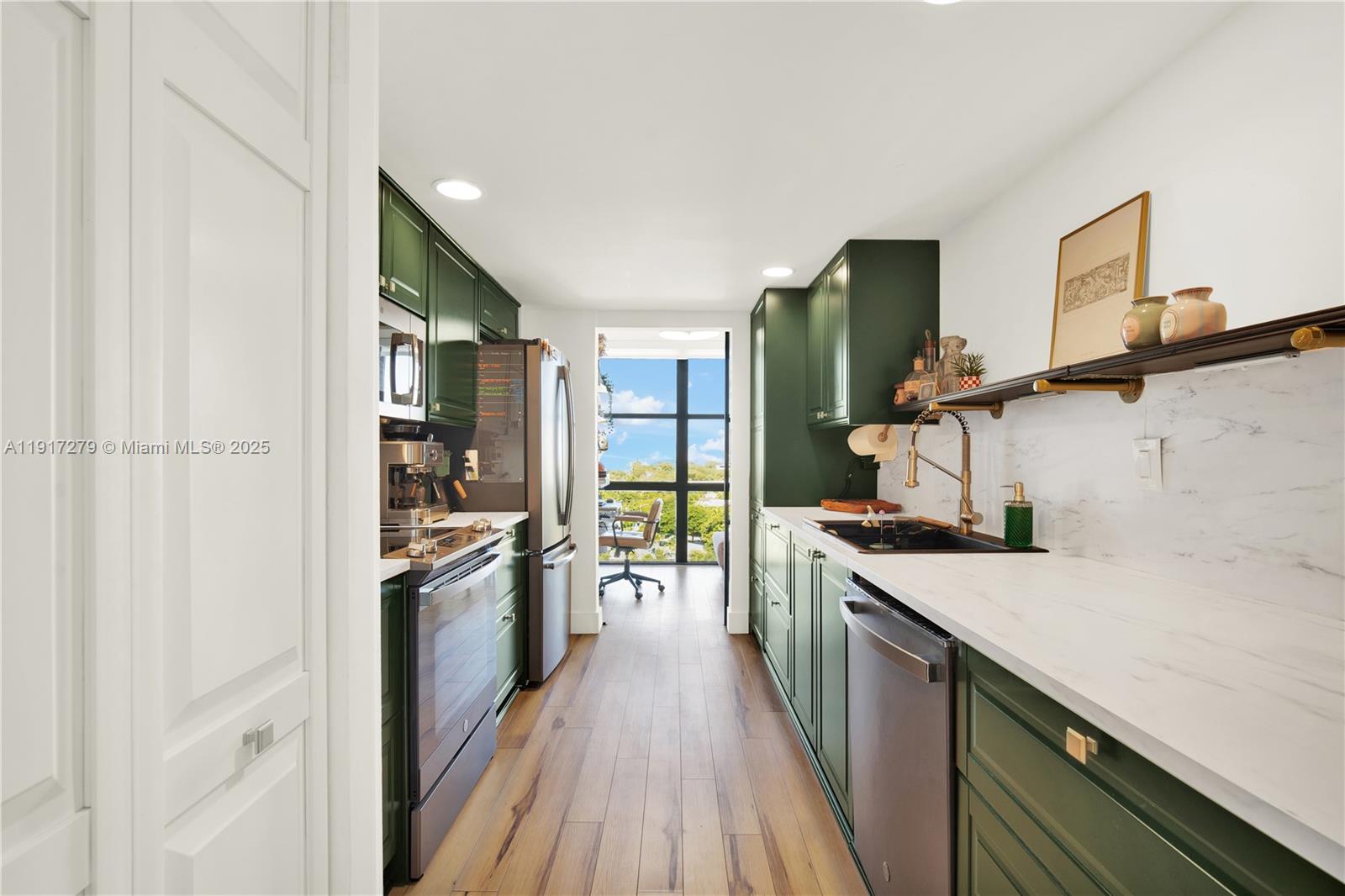 BRICKELL PLACE PHASE II C - Residential