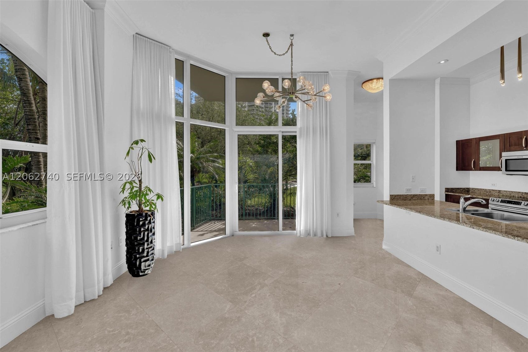 20000 E Country Club Dr 110 - Image 1