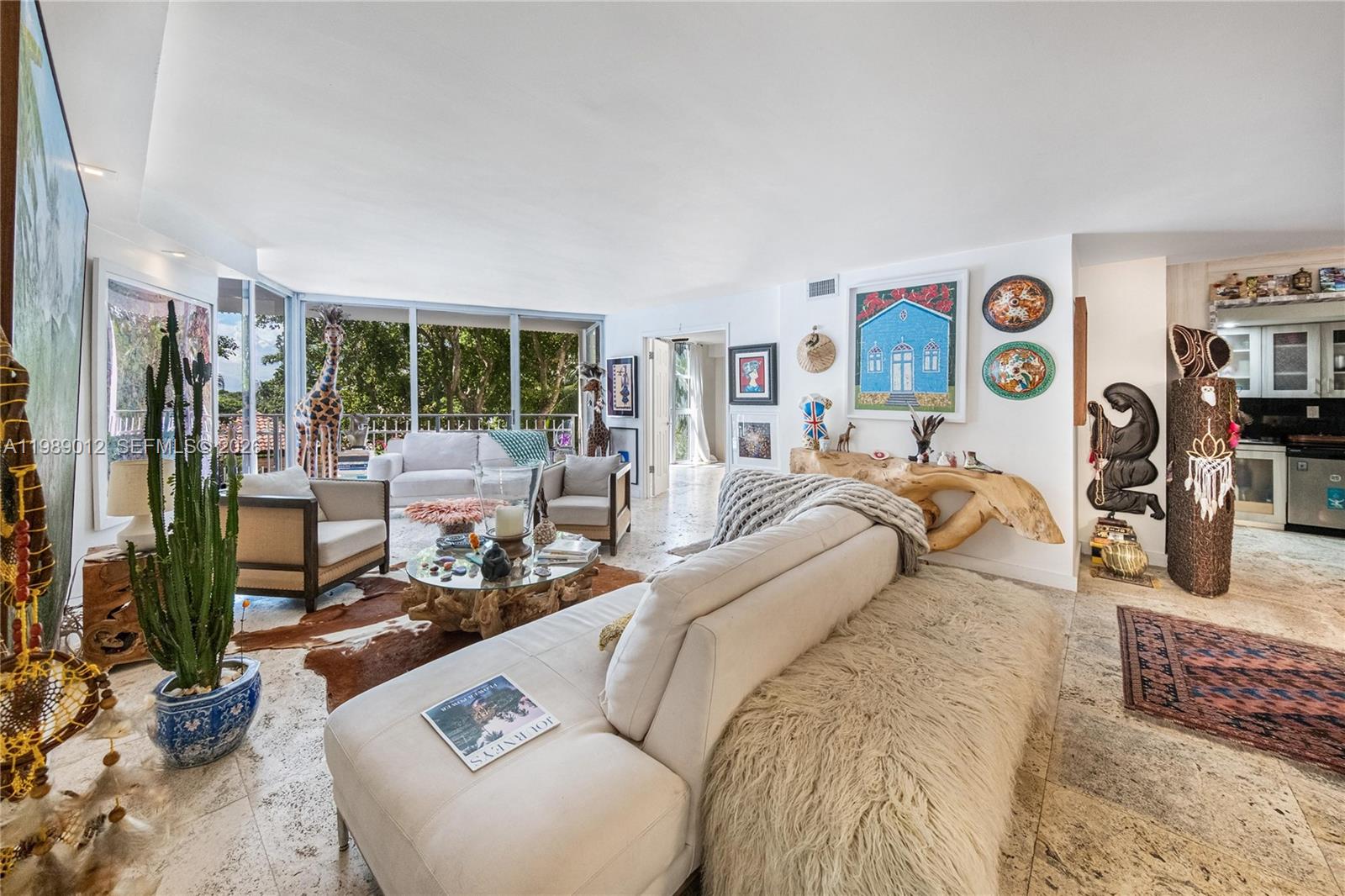 TOWERS OF QUAYSIDE CONDO - Residential