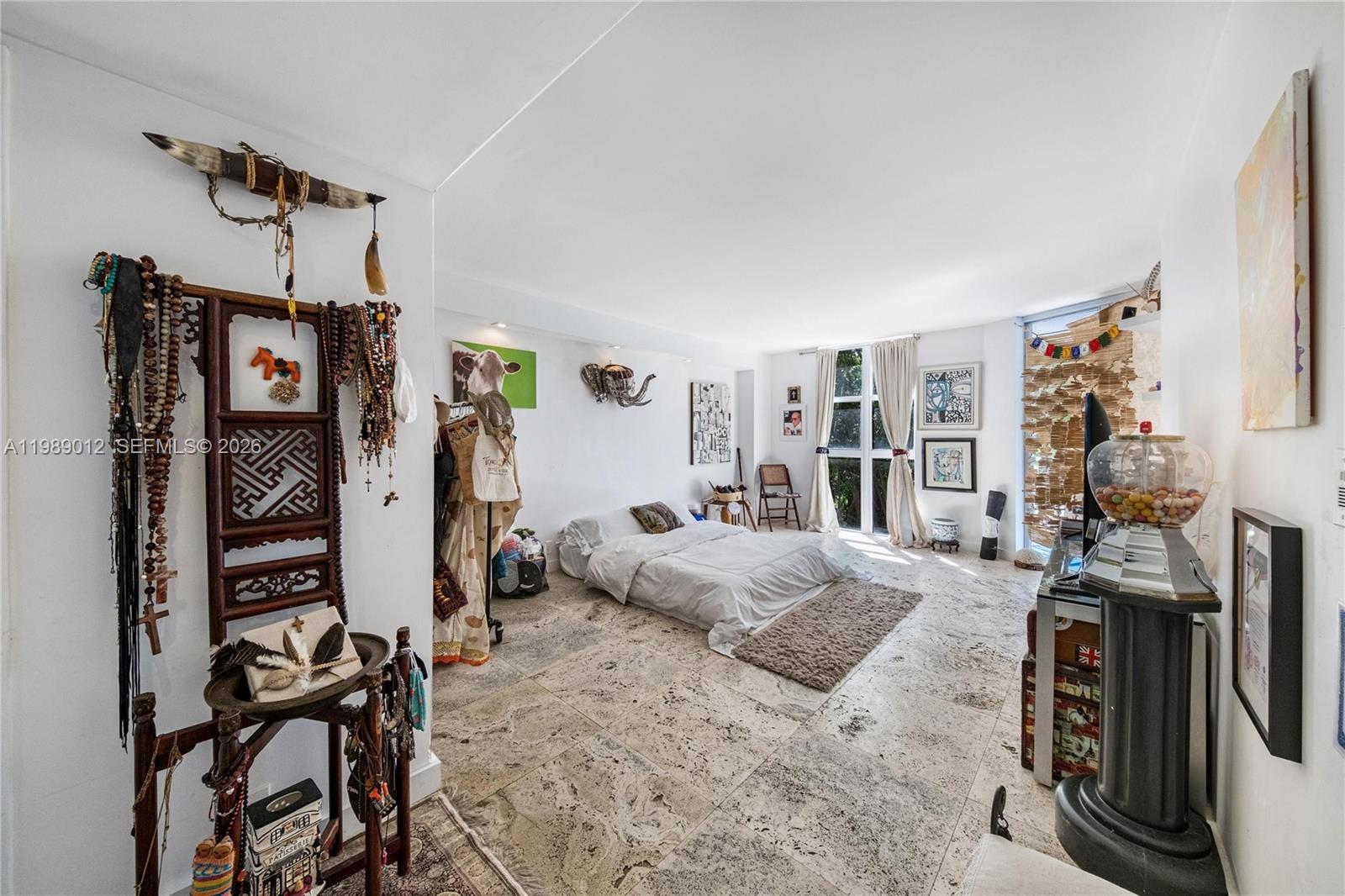 TOWERS OF QUAYSIDE CONDO - Residential