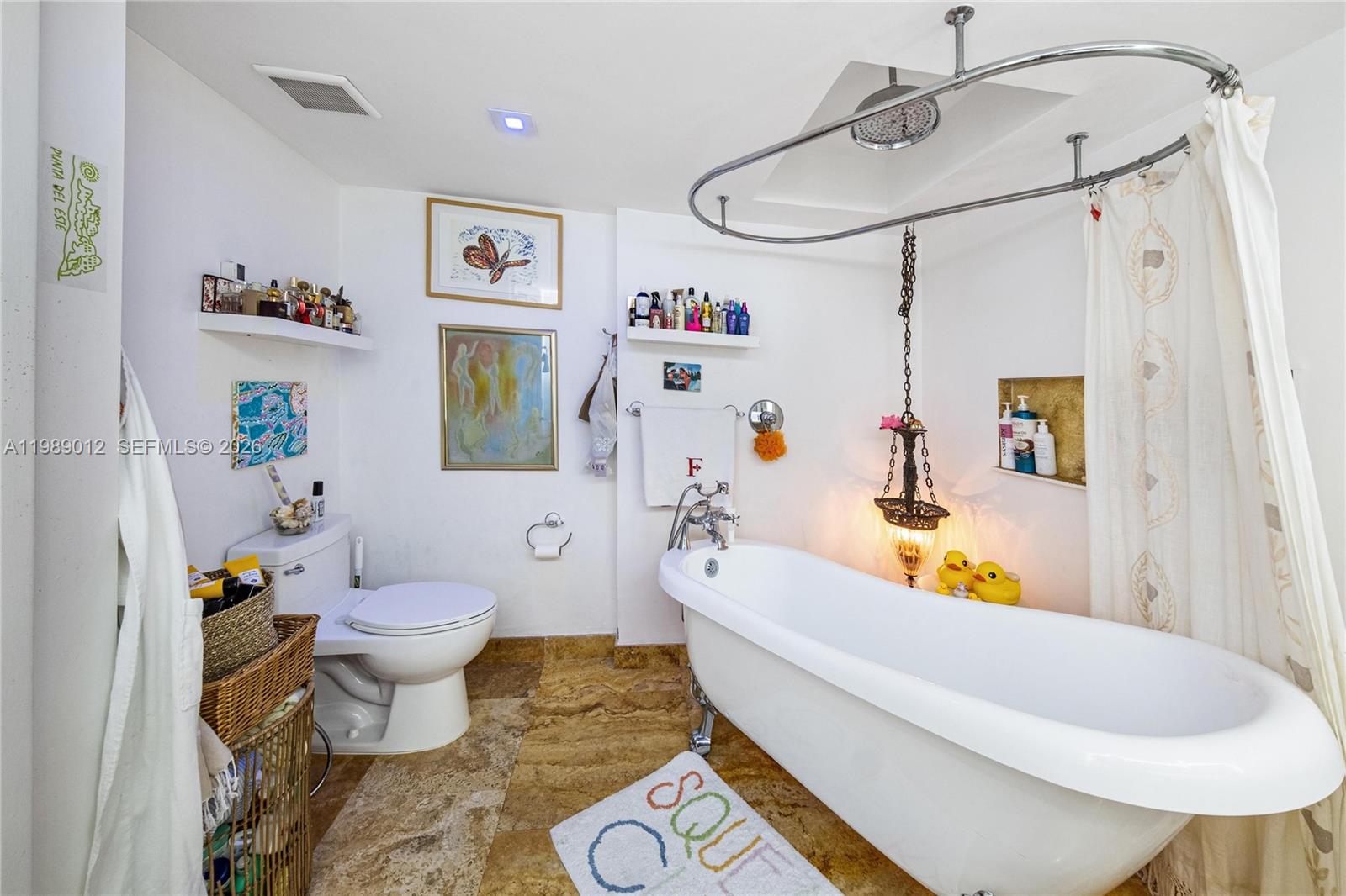 TOWERS OF QUAYSIDE CONDO - Residential