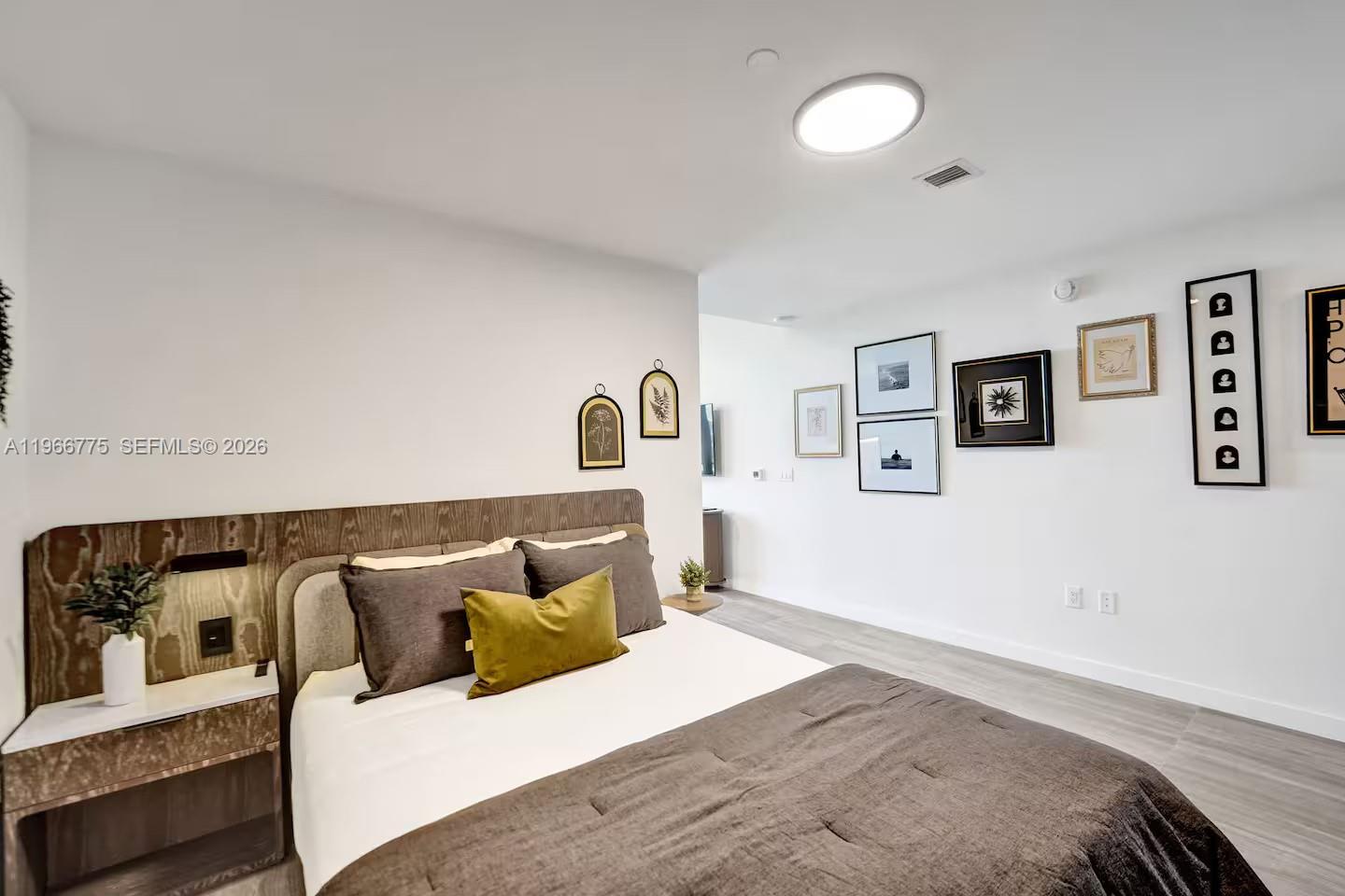 72 Park - Residential