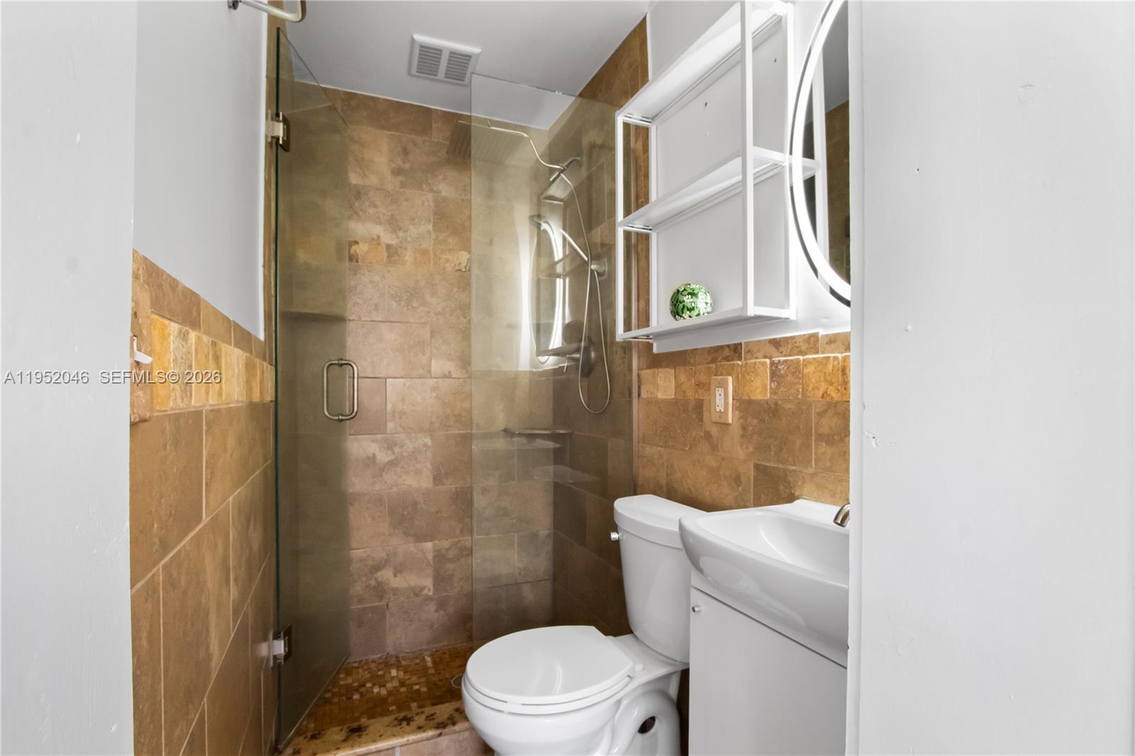 BONNIE LOCH - Residential