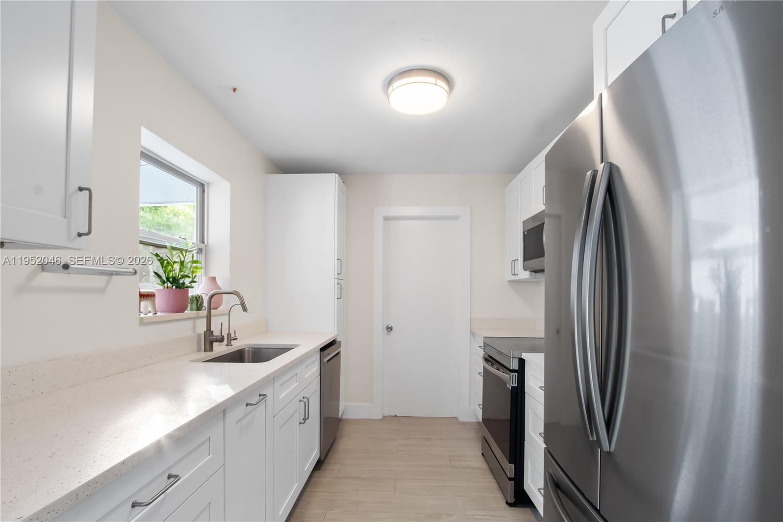 BONNIE LOCH - Residential