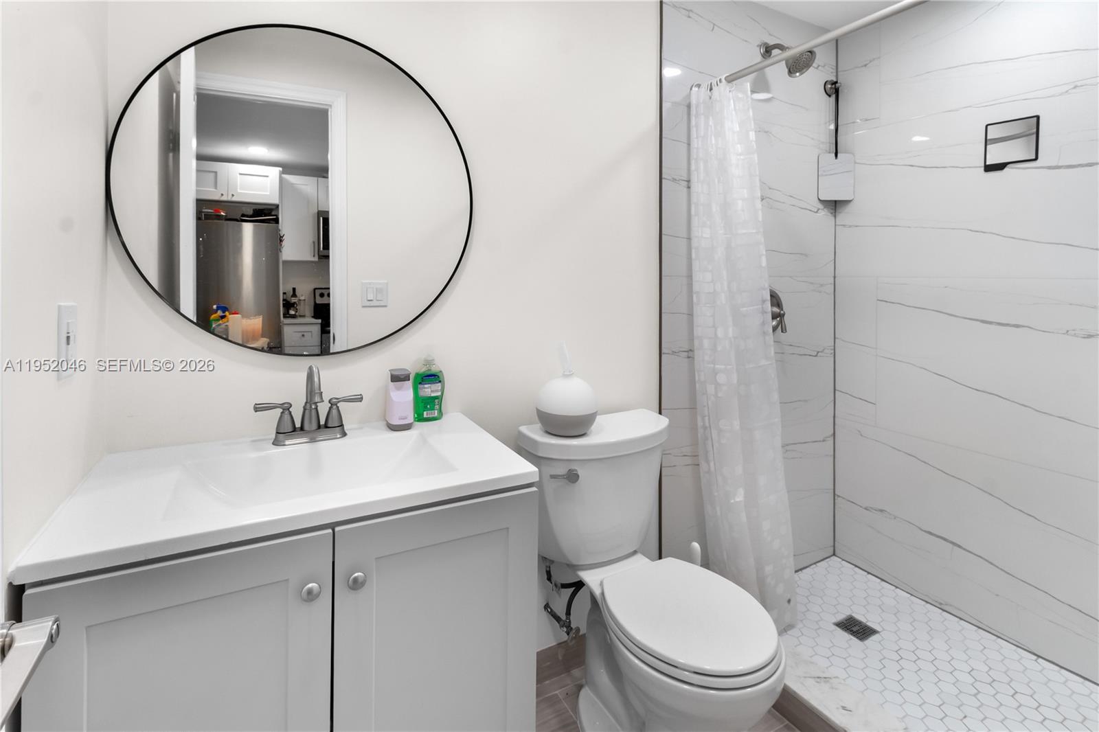 BONNIE LOCH - Residential