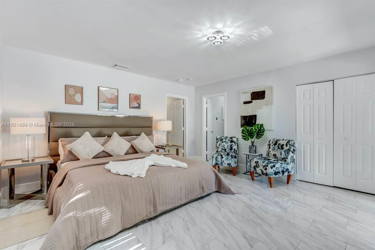 TOWN OF HALLANDALE B-13 - Residential Lease