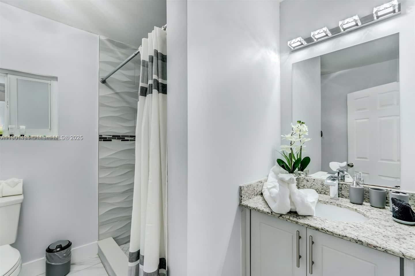 TOWN OF HALLANDALE B-13 - Residential Lease