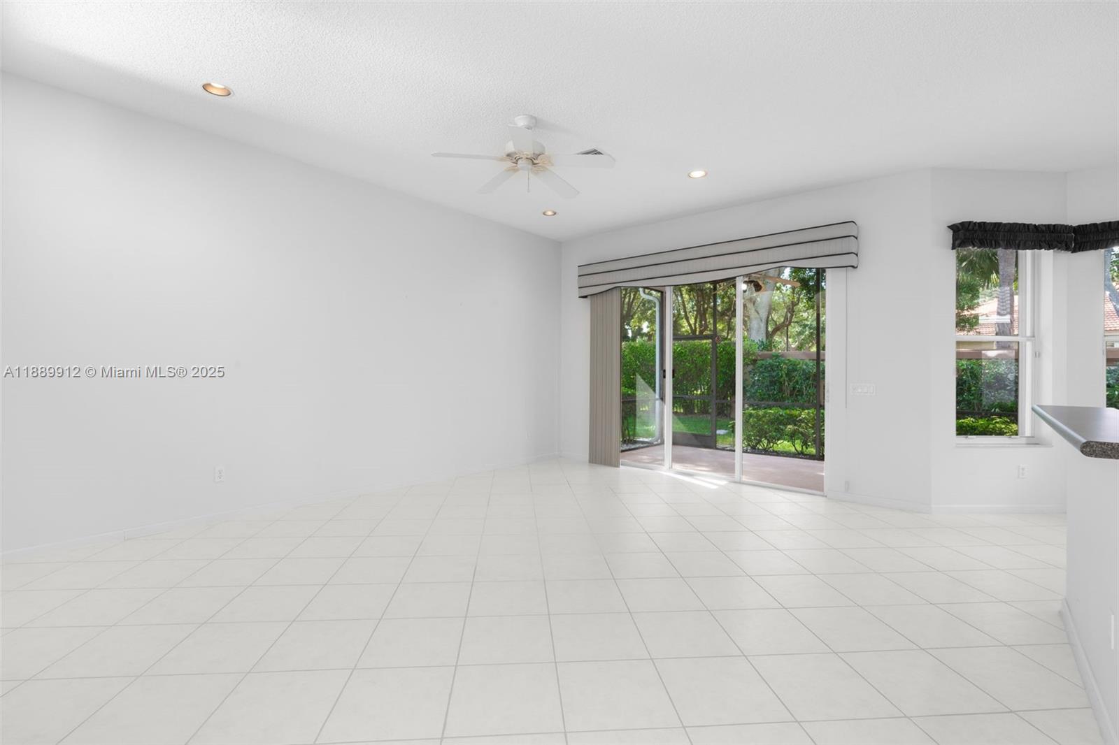 VALENCIA ISLES 1 - Residential