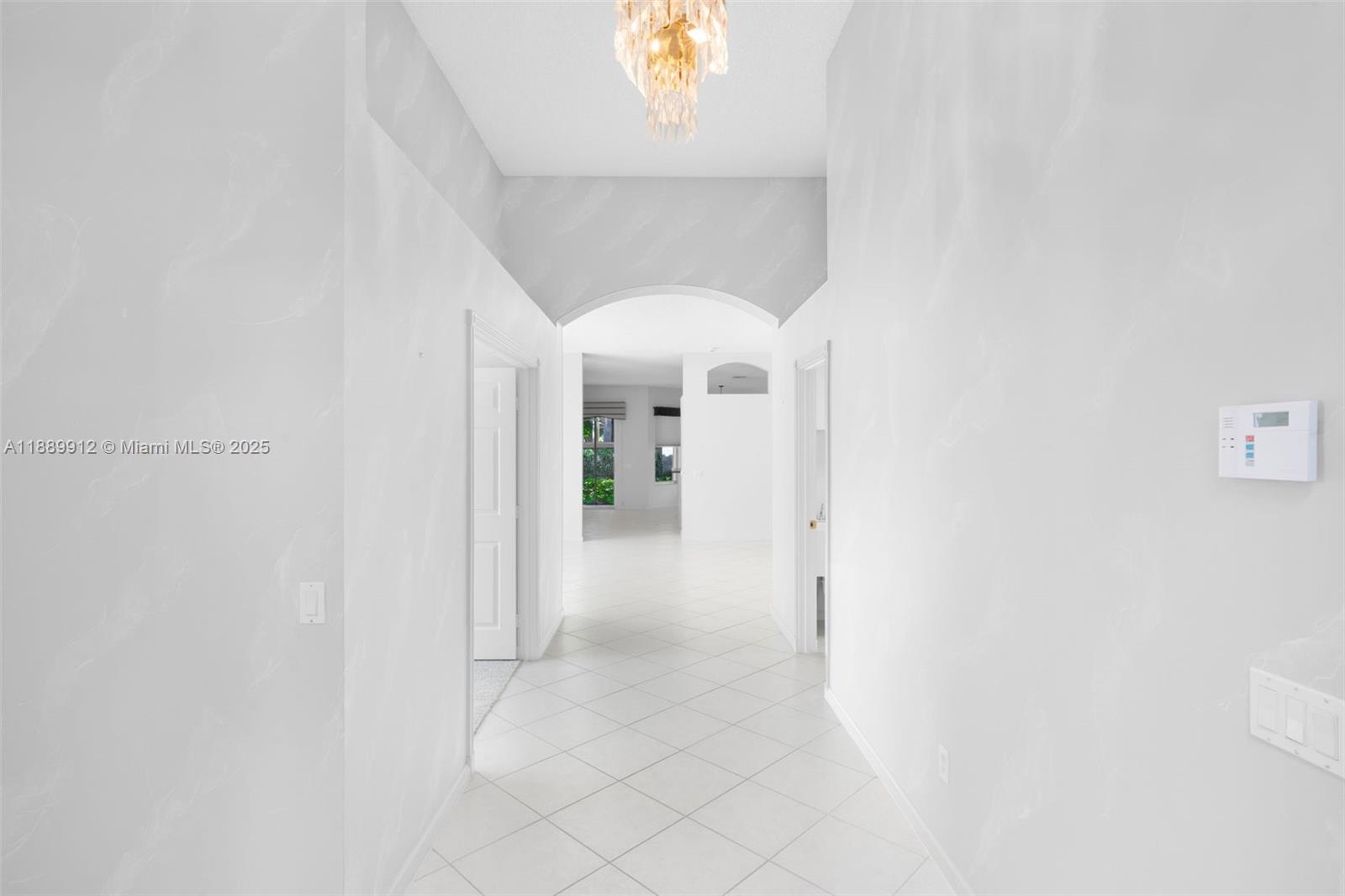 VALENCIA ISLES 1 - Residential