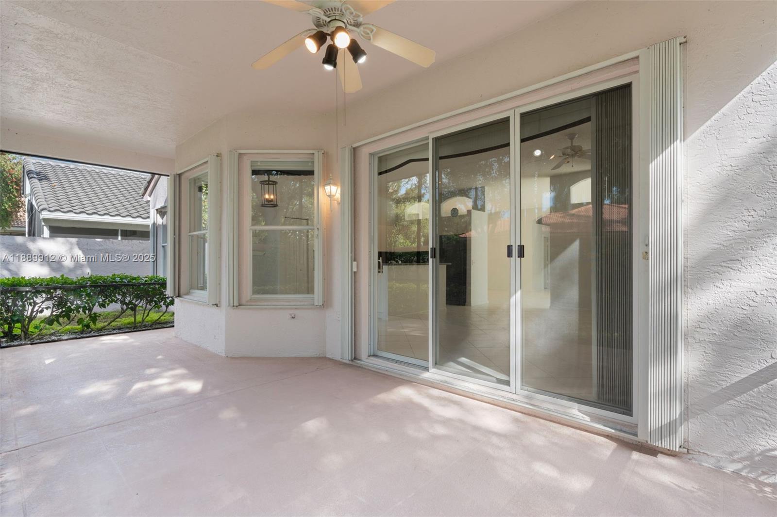 VALENCIA ISLES 1 - Residential