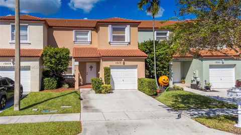 Photo of 15113 NW 8th St, Pembroke Pines, FL 33028 (MLS # A11901342) Photo of 15113 NW 8th St, Pembroke Pines, FL 33028 (MLS # A11901342)