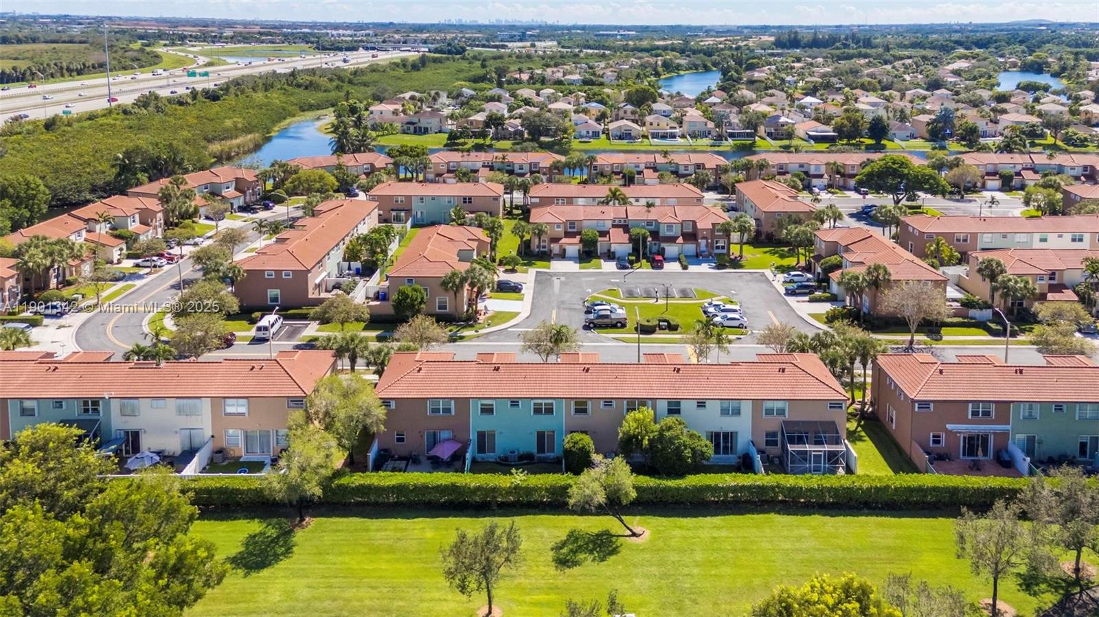 TOWNGATE - Residential