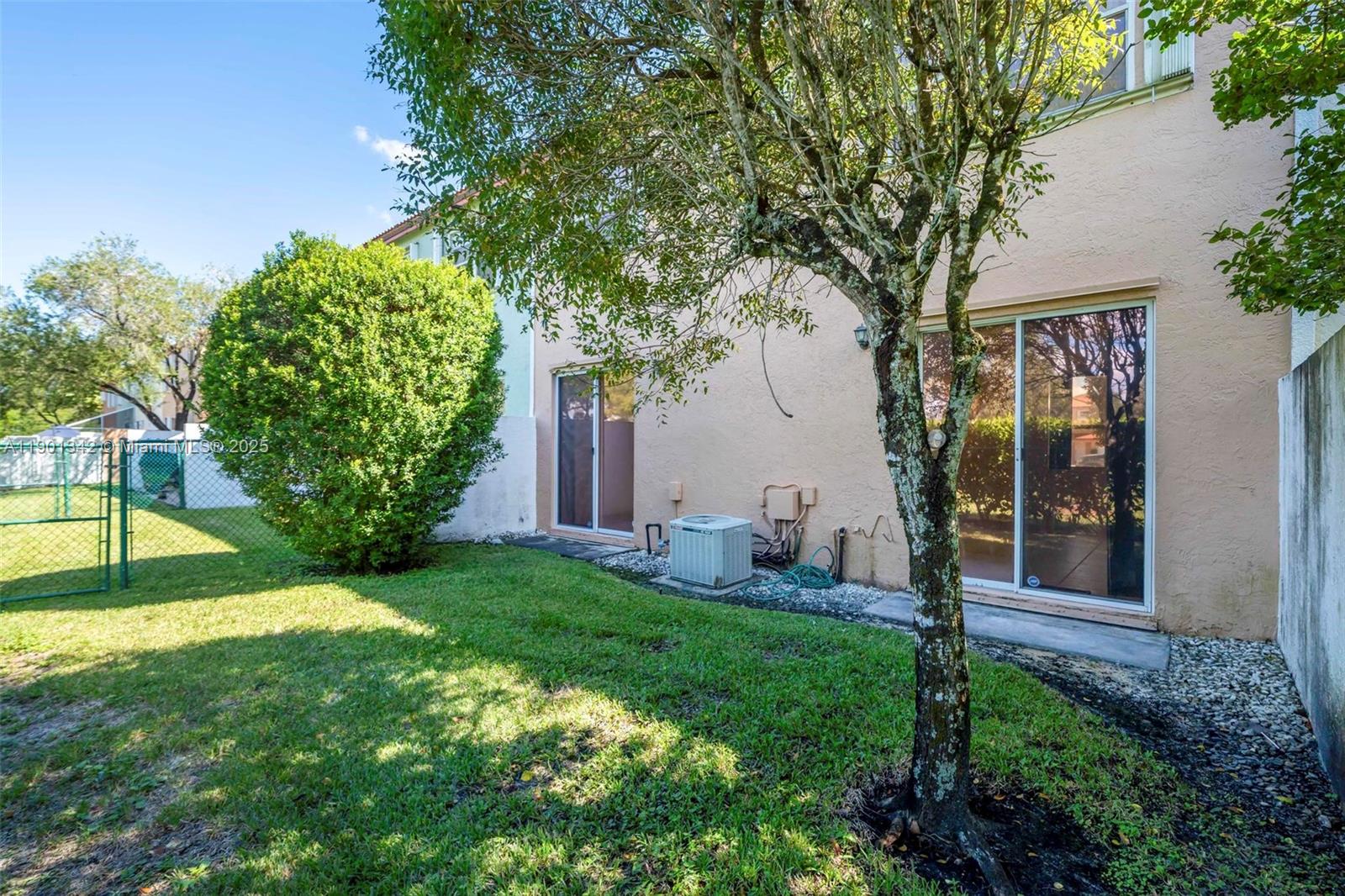 TOWNGATE - Residential