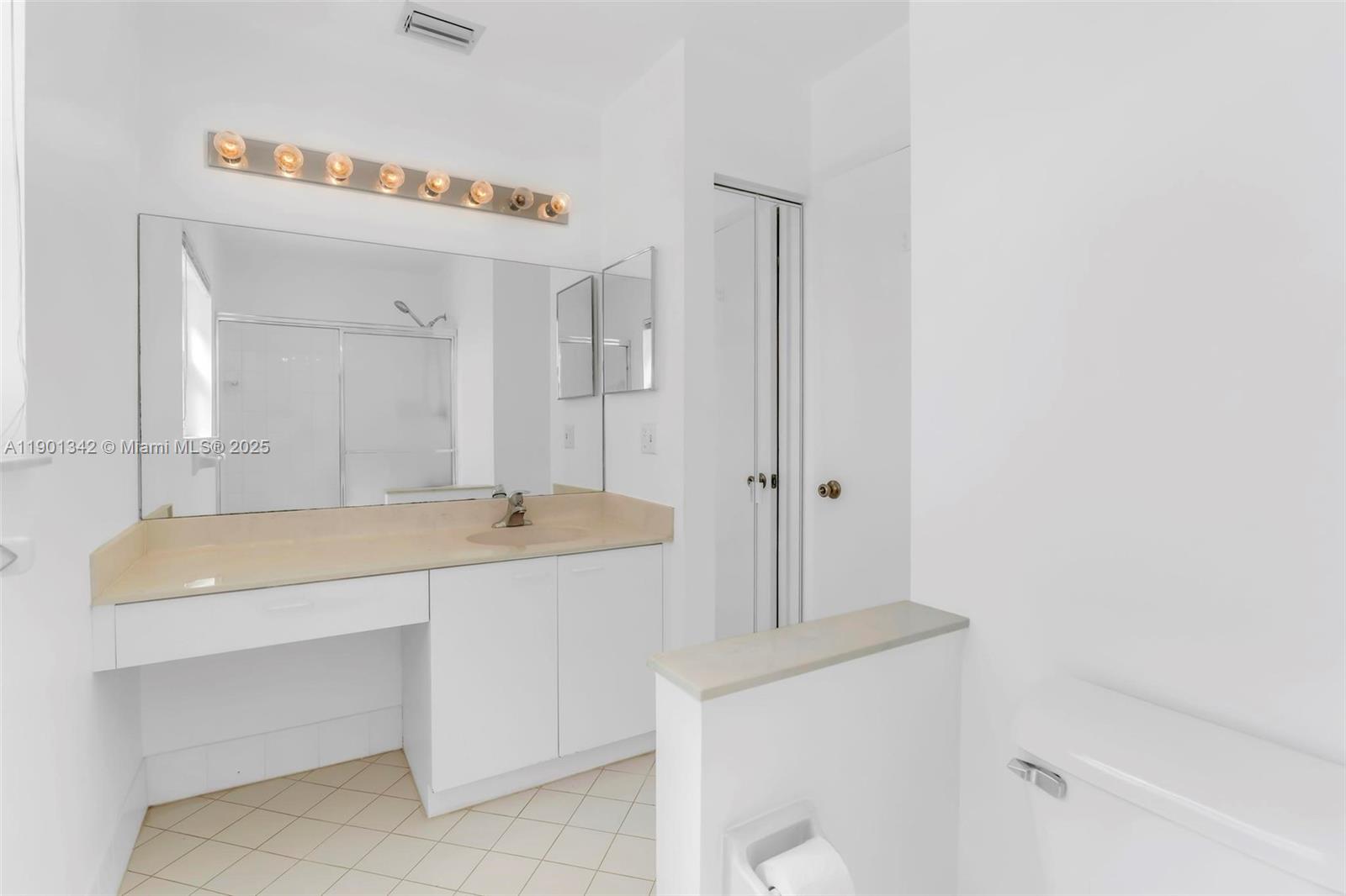 TOWNGATE - Residential