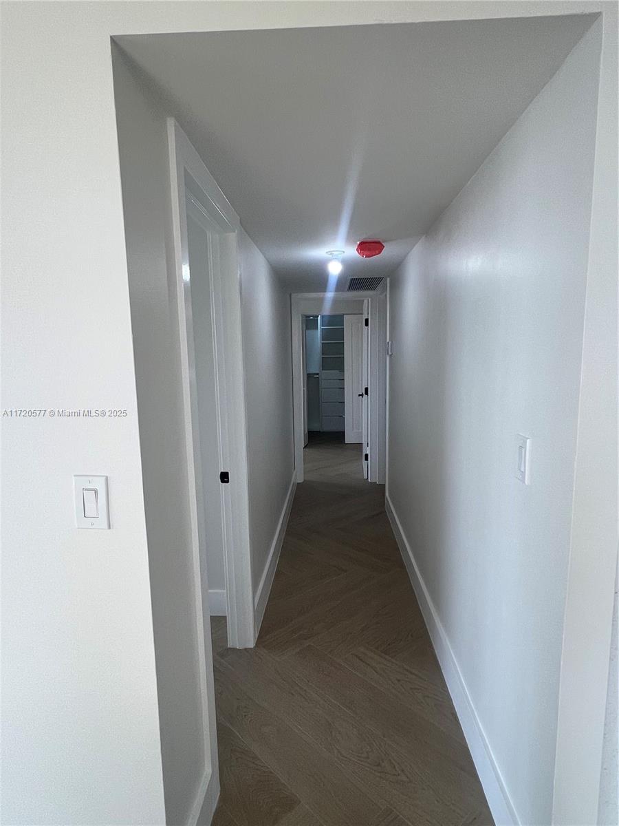 ALLINGTON TOWERS CONDO - Residential