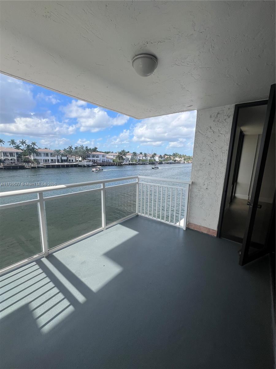 ALLINGTON TOWERS CONDO - Residential