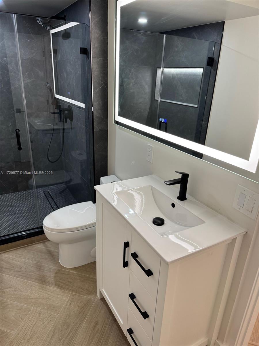 ALLINGTON TOWERS CONDO - Residential