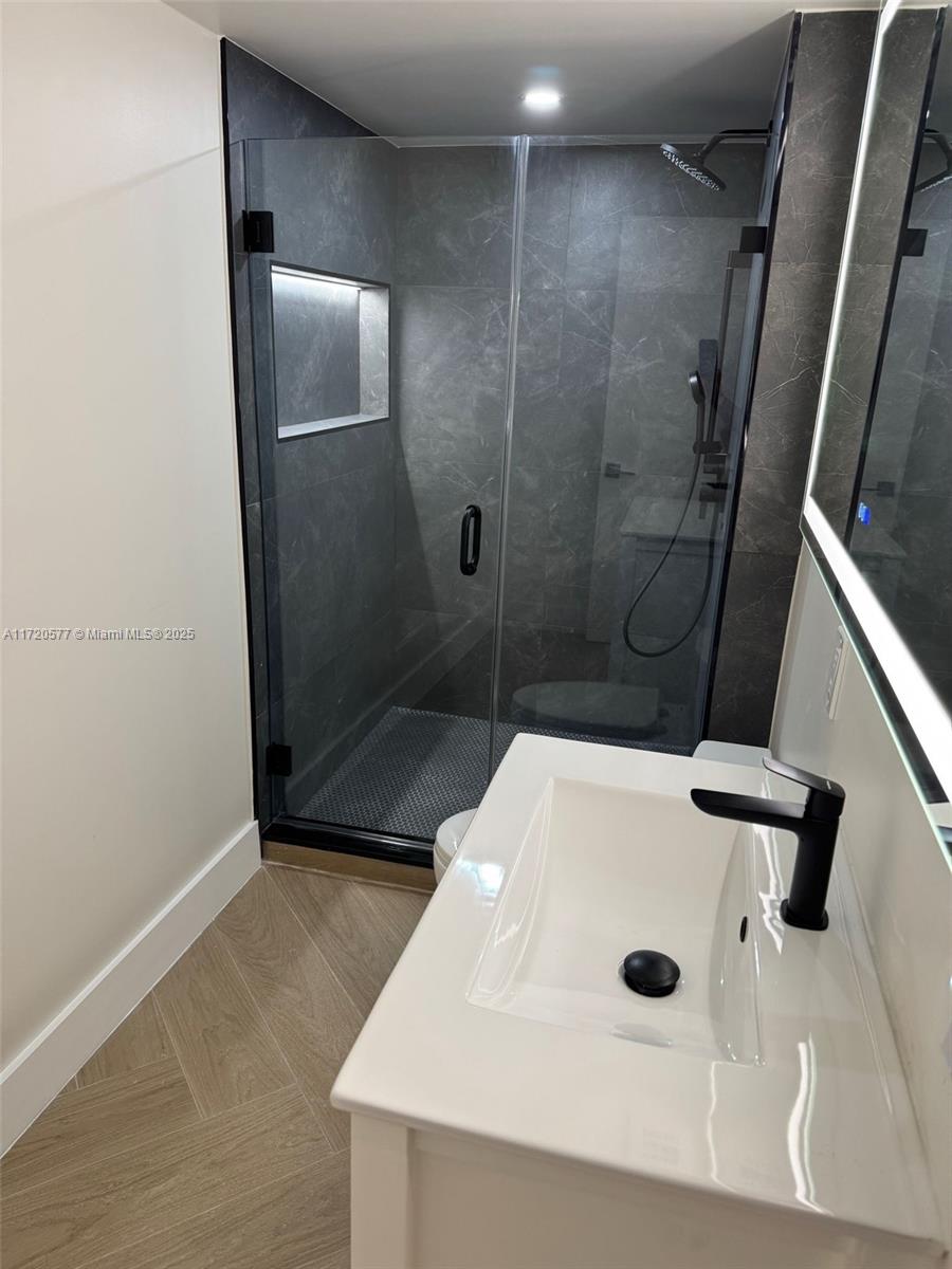 ALLINGTON TOWERS CONDO - Residential