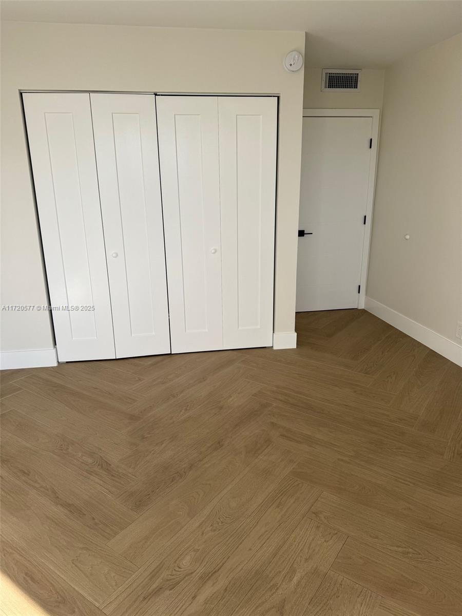 ALLINGTON TOWERS CONDO - Residential