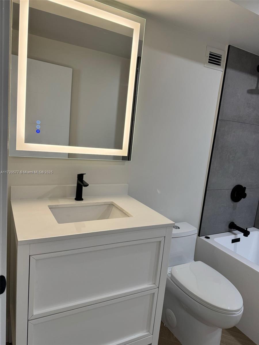ALLINGTON TOWERS CONDO - Residential