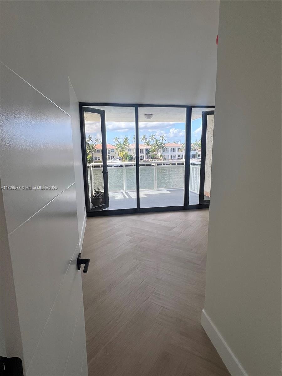 ALLINGTON TOWERS CONDO - Residential