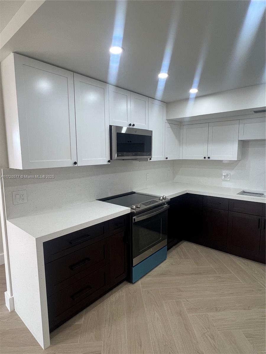 ALLINGTON TOWERS CONDO - Residential