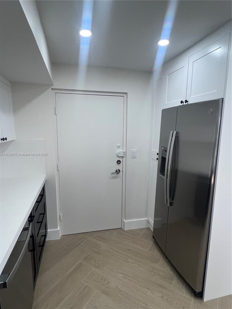 ALLINGTON TOWERS CONDO - Residential