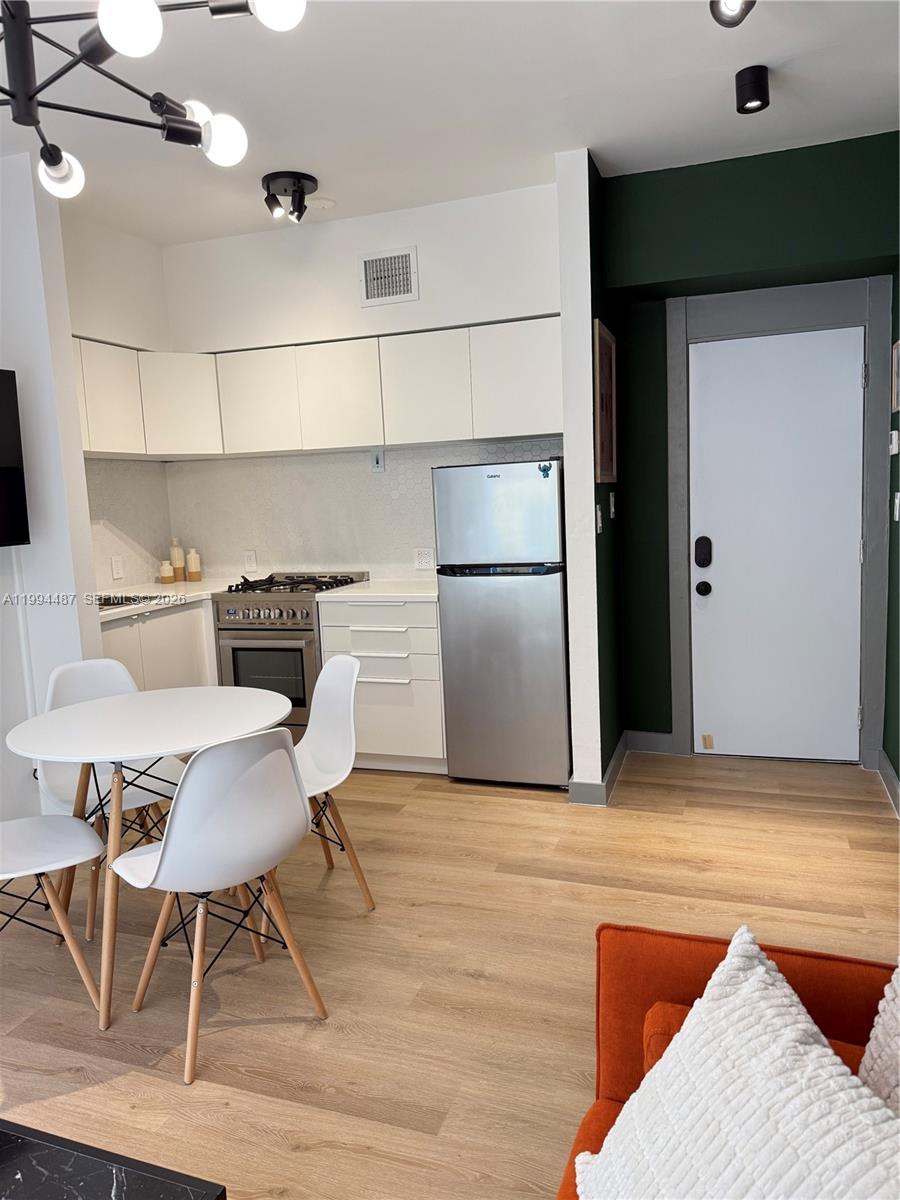 WINDSOR PLAZA CONDO - Residential Lease