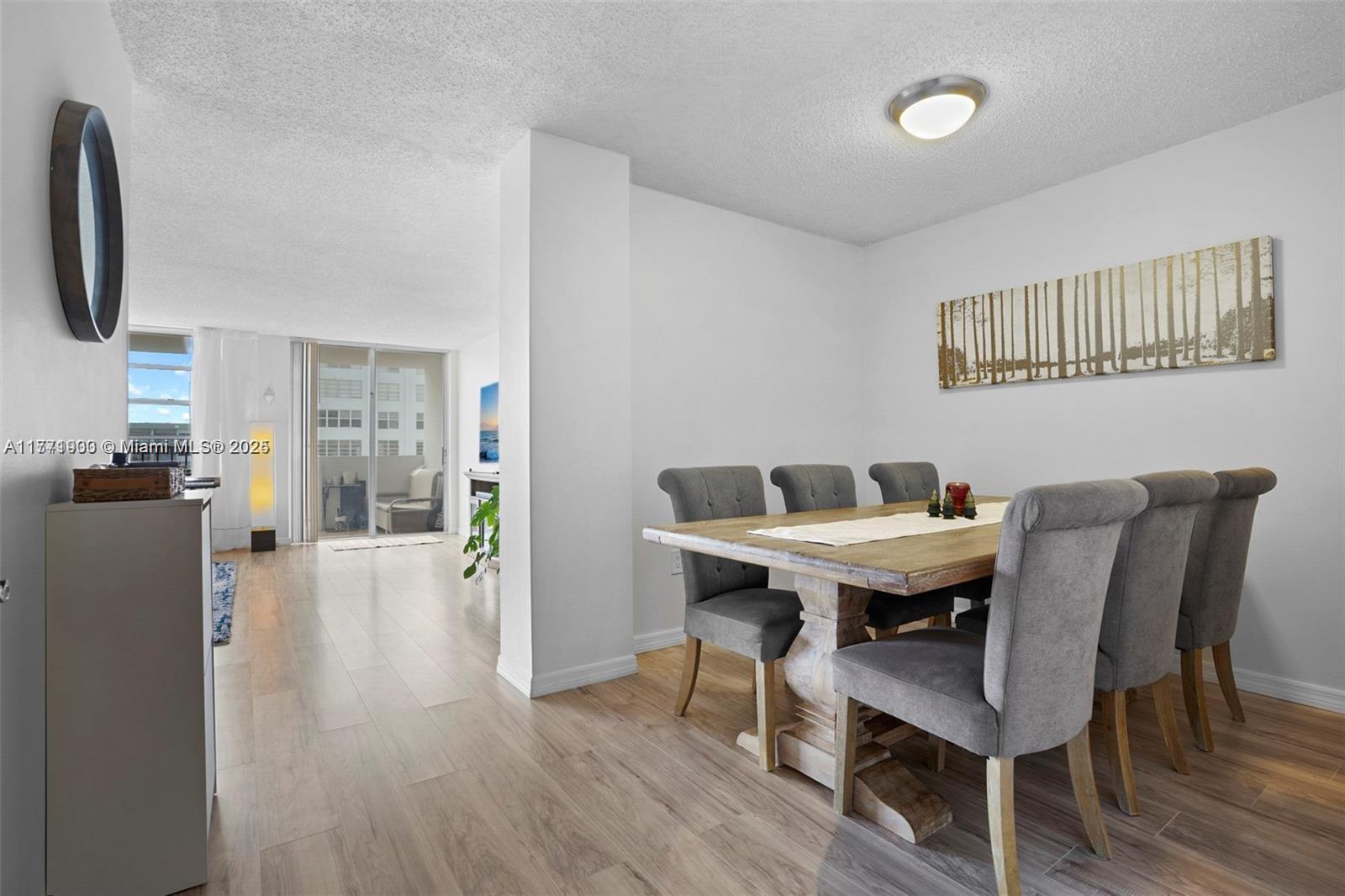 COMMODORE PLAZA CONDO - Residential