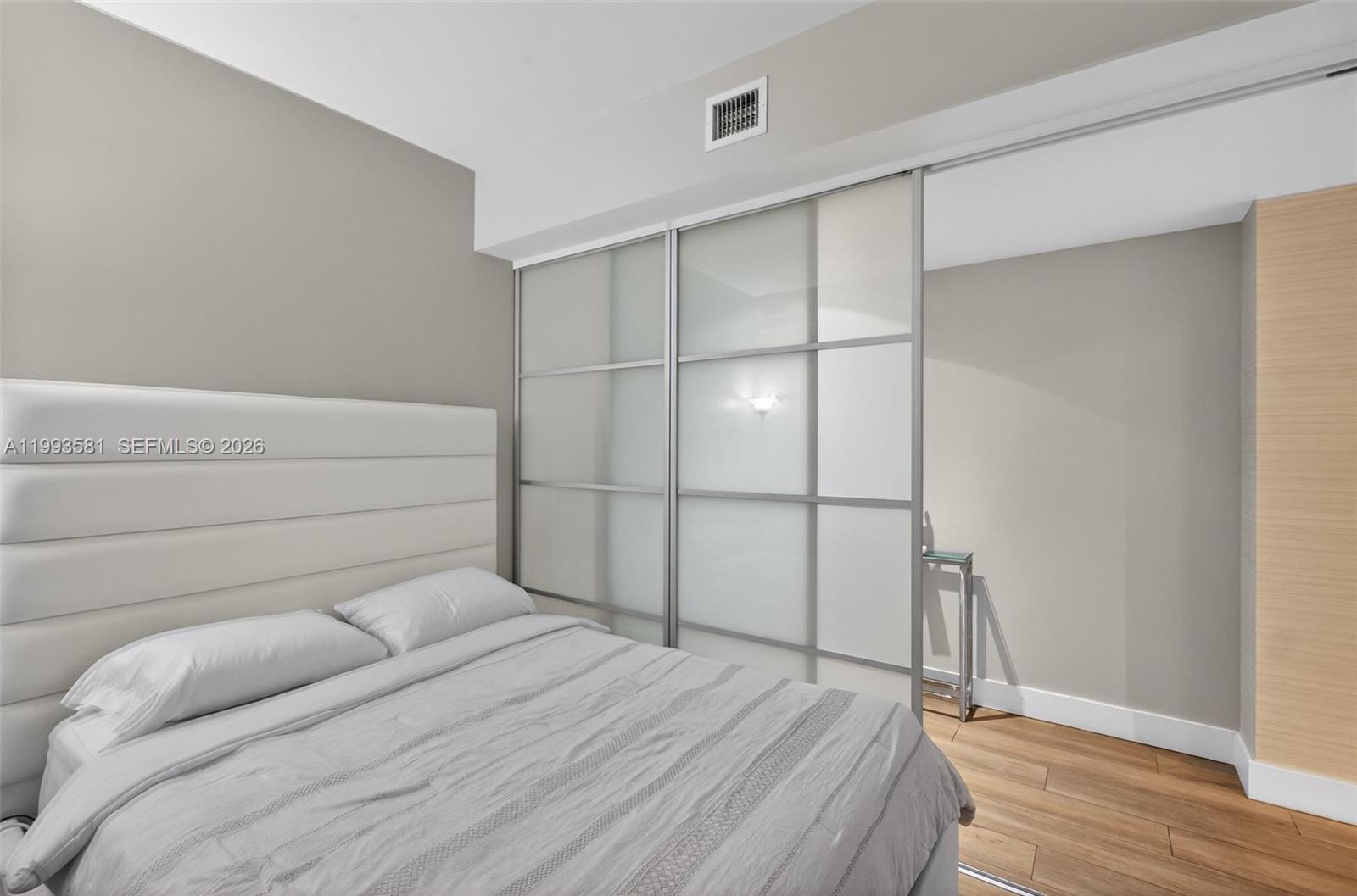 1010 BRICKELL CONDO - Residential Lease