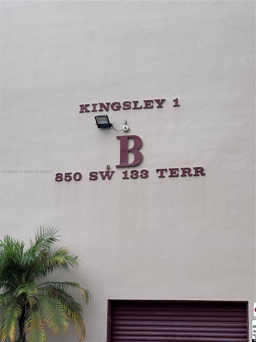KINGSLEY AT CENTURY VILLAG - Residential