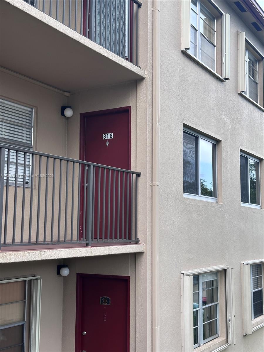 KINGSLEY AT CENTURY VILLAG - Residential