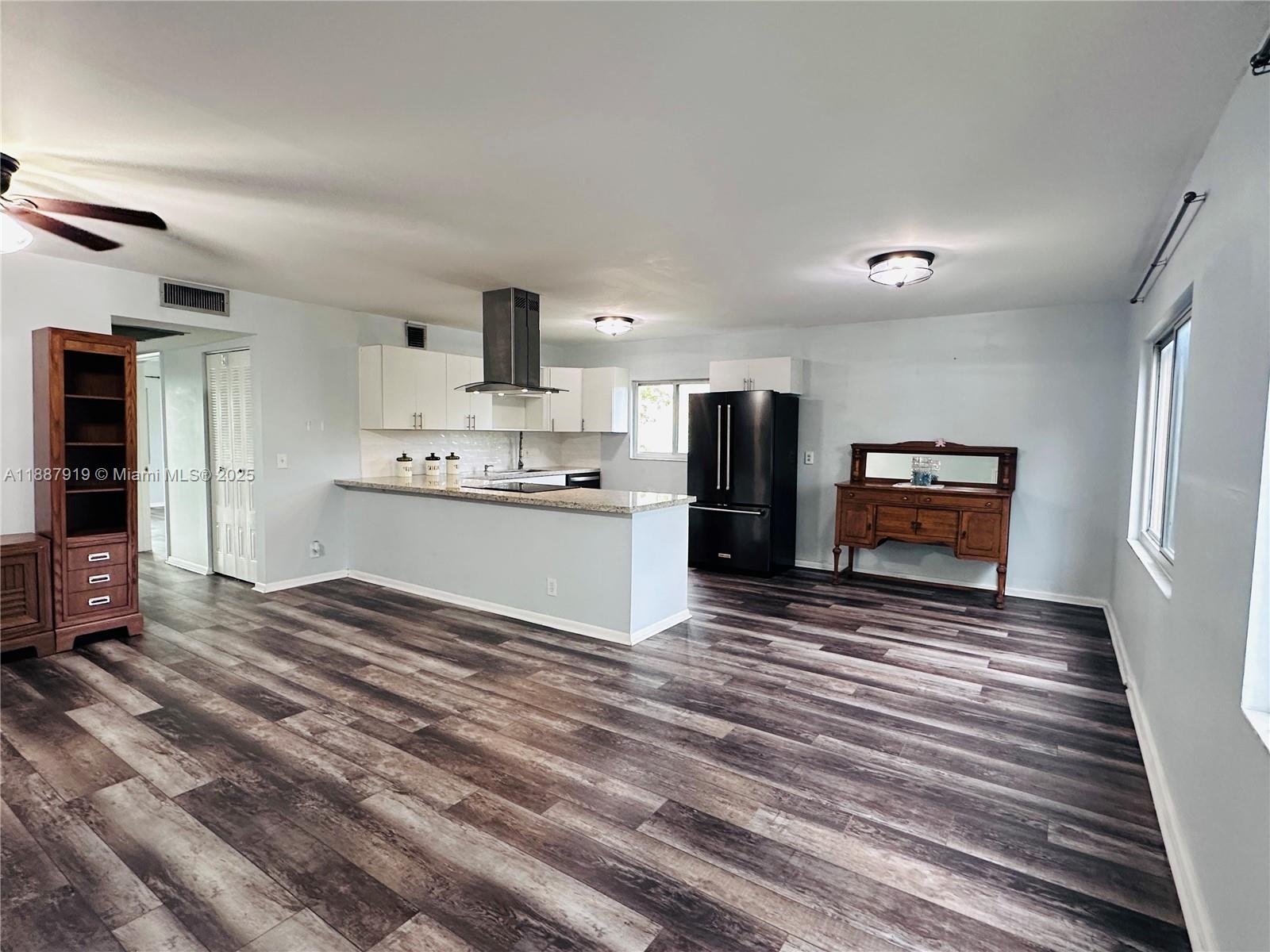 KINGSLEY AT CENTURY VILLAG - Residential