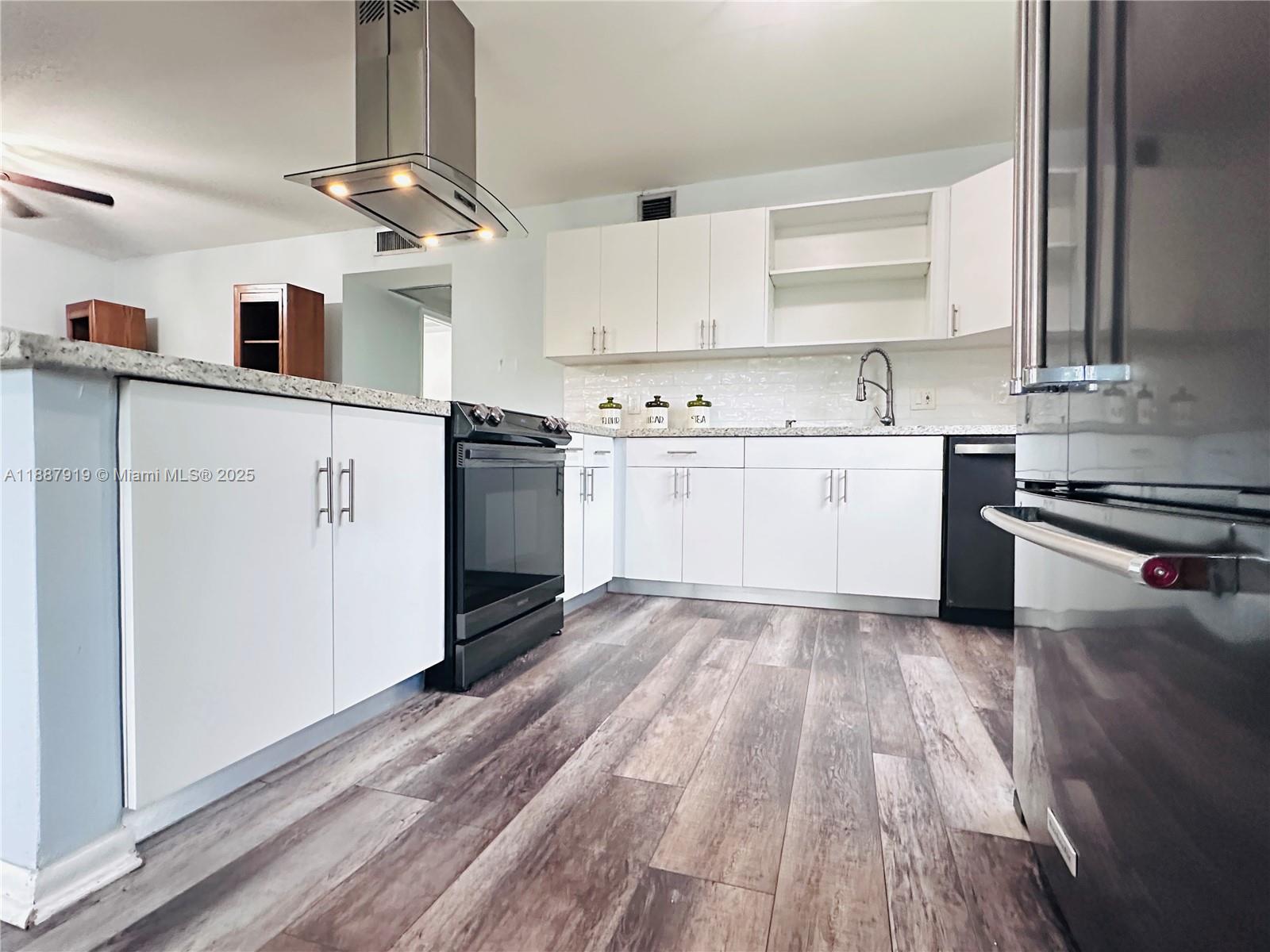 KINGSLEY AT CENTURY VILLAG - Residential