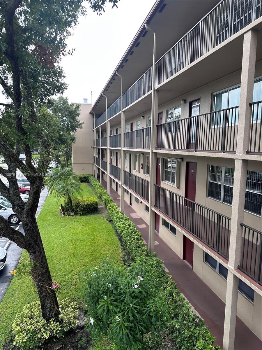 KINGSLEY AT CENTURY VILLAG - Residential