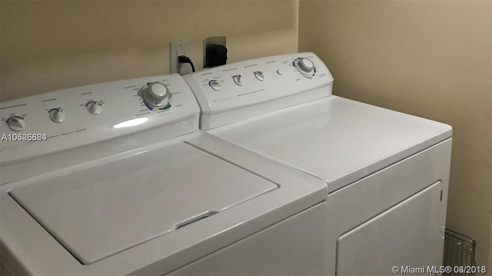 TRUMP ROYALE CONDO - Residential Lease